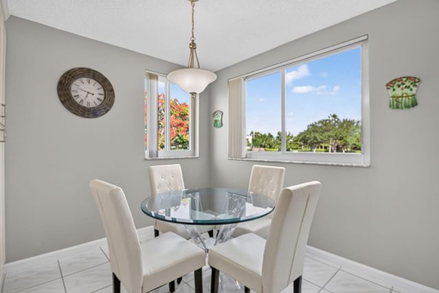 7216 S Devon Drive 212, Tamarac, FL 33321