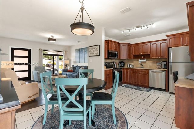 12460 SW 186th St, Miami, FL 33177