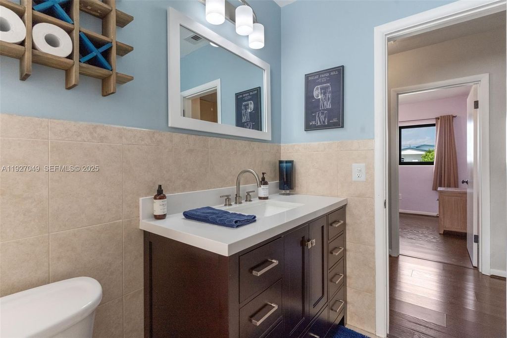 Image 12 of property listing at 12460 SW 186th St, Miami, FL 33177