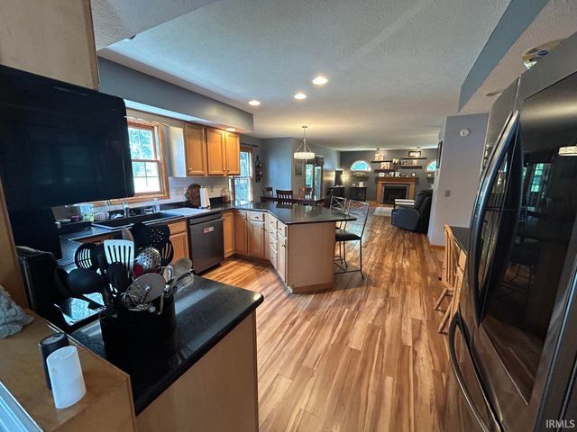 423 Crimson Lane, Plymouth, IN 46563