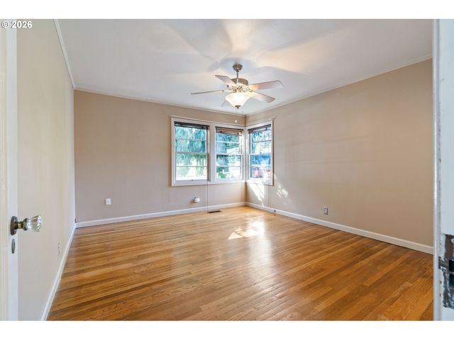 726 Ne 3rd Ave, Hillsboro, OR 97124