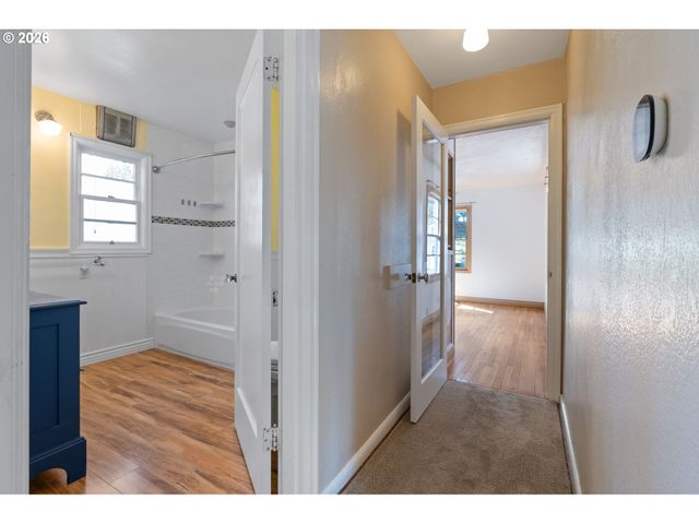 726 Ne 3rd Ave, Hillsboro, OR 97124