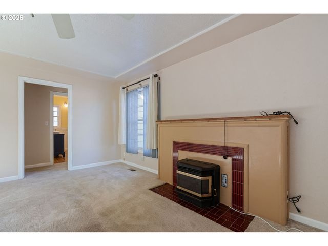 726 Ne 3rd Ave, Hillsboro, OR 97124