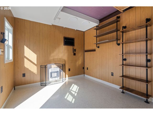 726 Ne 3rd Ave, Hillsboro, OR 97124