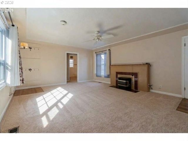 726 Ne 3rd Ave, Hillsboro, OR 97124