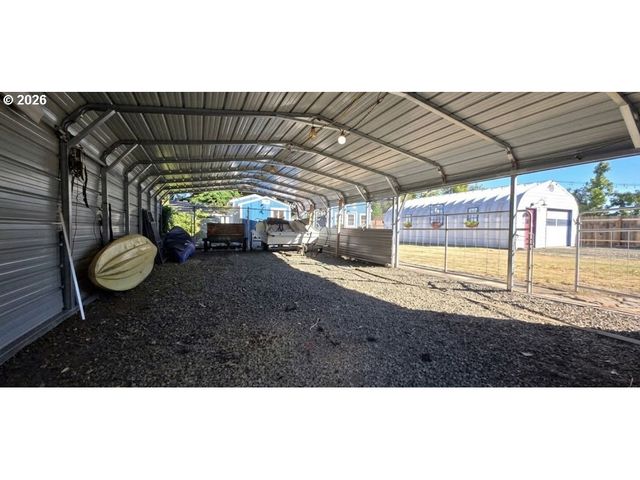 726 Ne 3rd Ave, Hillsboro, OR 97124