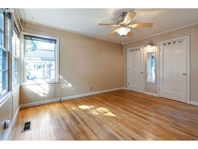 726 Ne 3rd Ave, Hillsboro, OR 97124