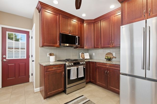 48-50 Amsden 48, Arlington, MA 02474