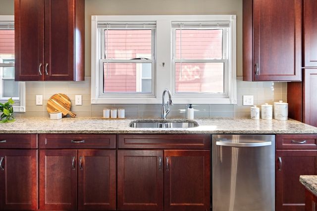 48-50 Amsden 48, Arlington, MA 02474