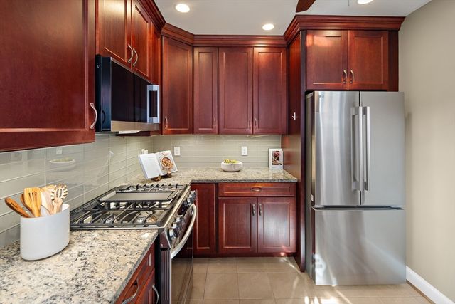 48-50 Amsden 48, Arlington, MA 02474