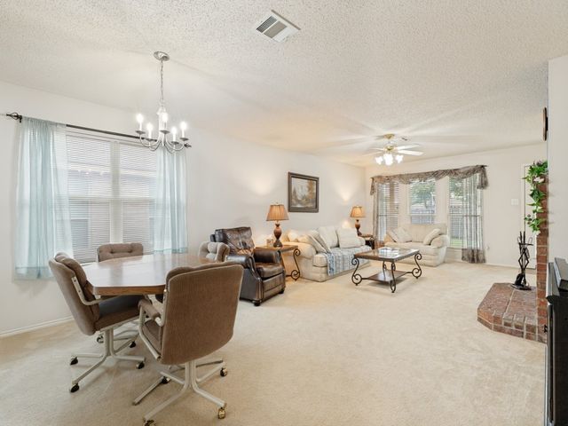 9809 Nixon Drive, Mckinney, TX 75072