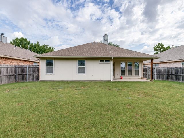 9809 Nixon Drive, Mckinney, TX 75072
