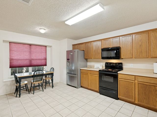 9809 Nixon Drive, Mckinney, TX 75072