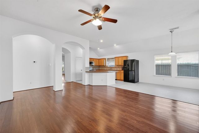 7411 Rustic Chase Drive, Richmond, TX 77407