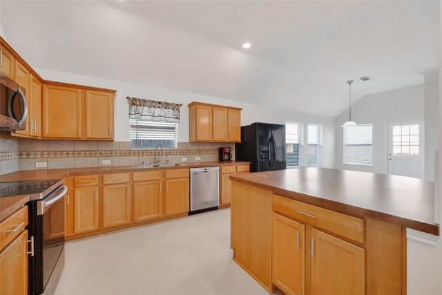 7411 Rustic Chase Drive, Richmond, TX 77407