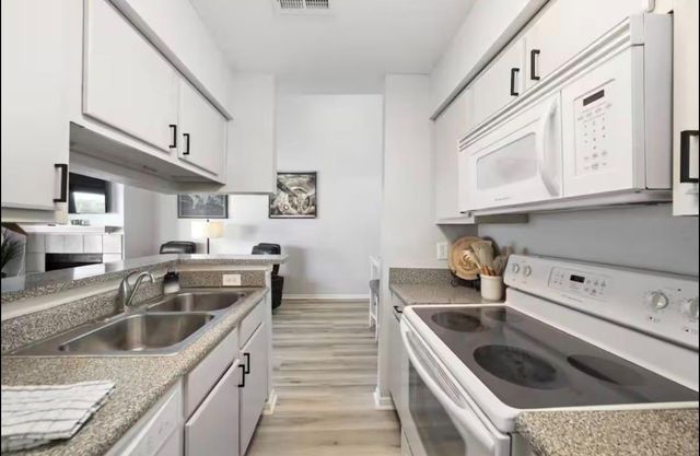 3506 Cove View Boulevard 606, Galveston, TX 77554