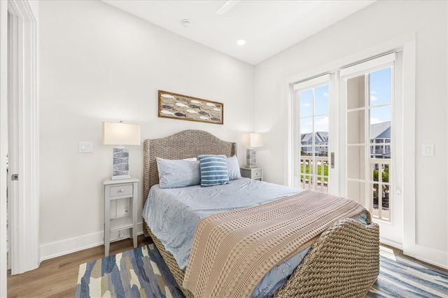 301 S Shore Dr, Port Aransas, TX 78373