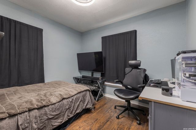 867 Price, San Antonio, TX 78211