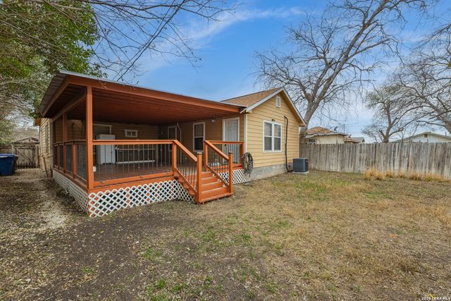 867 Price, San Antonio, TX 78211