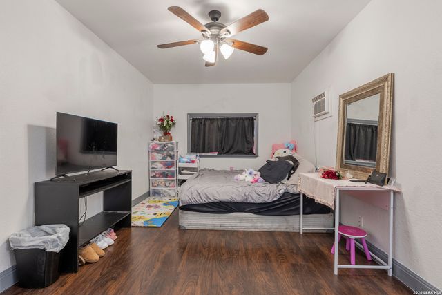 867 Price, San Antonio, TX 78211