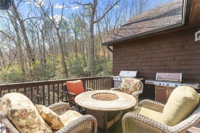 371 Orchard Hills Drive, Clarkesville, GA 30523