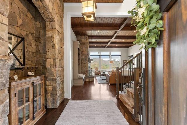 371 Orchard Hills Drive, Clarkesville, GA 30523