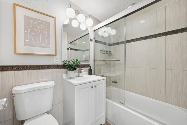 638 Woodhams Road, Santa Clara, CA 95051