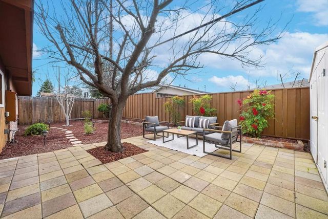 638 Woodhams Road, Santa Clara, CA 95051