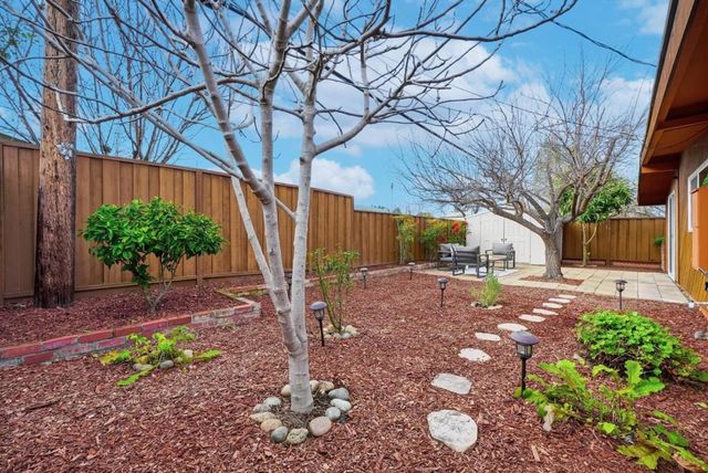 638 Woodhams Road, Santa Clara, CA 95051