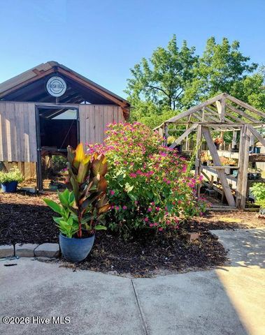 1006 S Lake Avenue, North Augusta, SC 29841