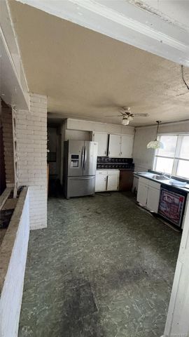 6 Shotgun Lane, Levittown, NY 11756