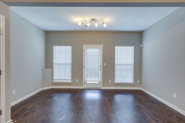 6007 DuPont Cv, Spring Hill, TN 37174