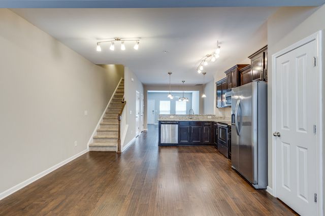 6007 DuPont Cv, Spring Hill, TN 37174