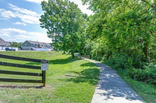 6007 DuPont Cv, Spring Hill, TN 37174