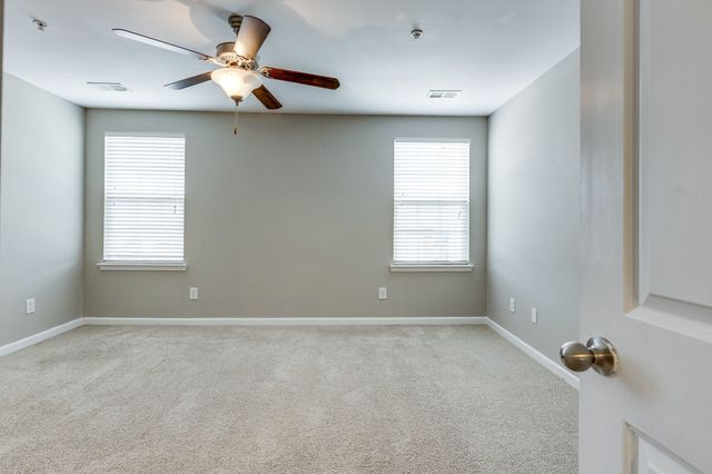 6007 DuPont Cv, Spring Hill, TN 37174