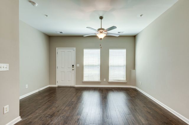 6007 DuPont Cv, Spring Hill, TN 37174