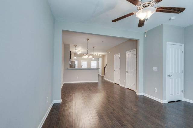 6007 DuPont Cv, Spring Hill, TN 37174