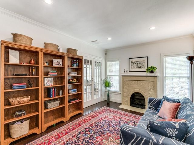 6313 Belmont Avenue, Dallas, TX 75214