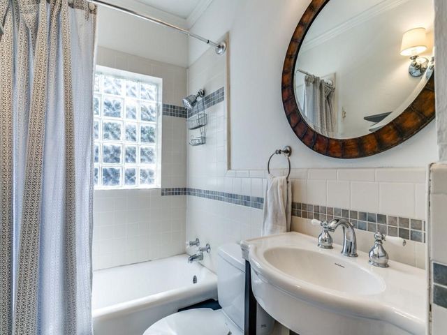 6313 Belmont Avenue, Dallas, TX 75214