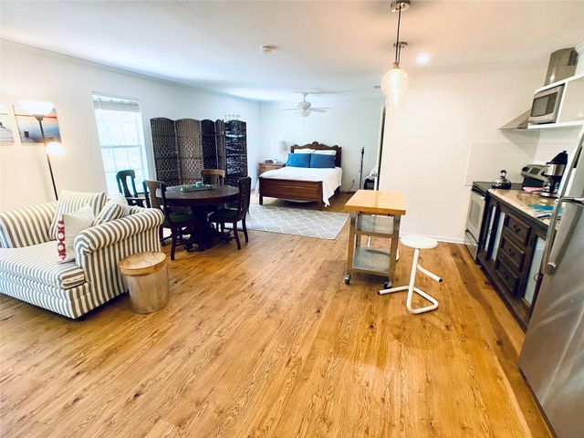 6313 Belmont Avenue, Dallas, TX 75214
