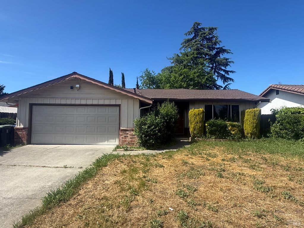 2051 Barbour Dr, Fairfield, CA 94534