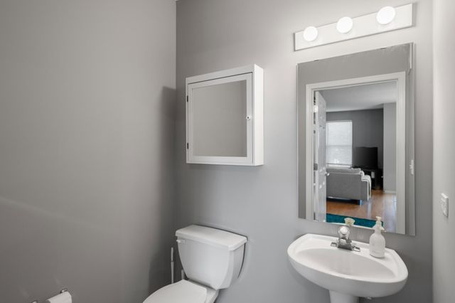 680 N 2nd Street 403, Minneapolis, MN 55401