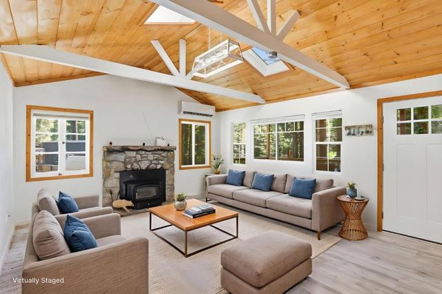 990 Creek Drive, Boulder Creek, CA 95006