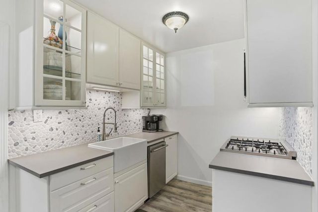 990 Creek Drive, Boulder Creek, CA 95006