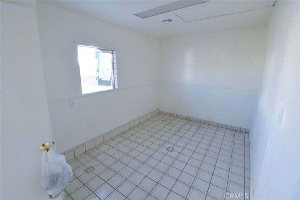 Image 10 of property listing at 26778 Girard Street, Hemet, CA 92544