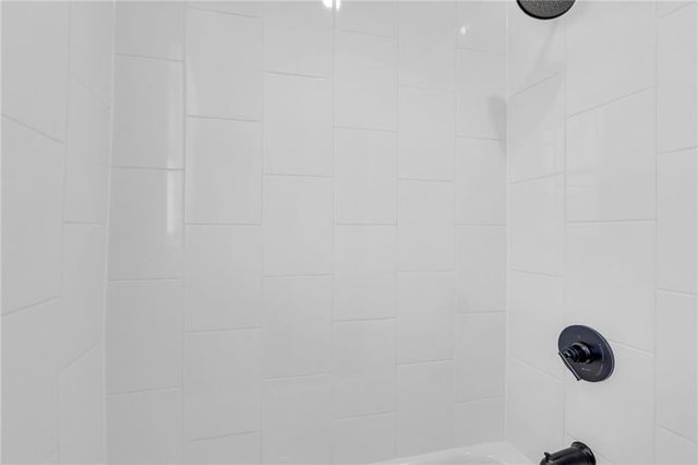 1406 E 45th Street, Kansas City, MO 64110