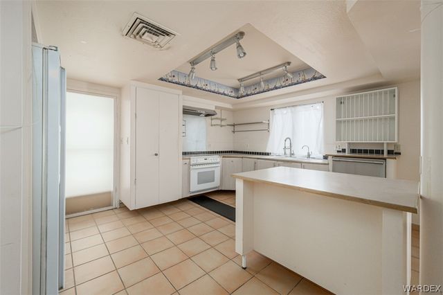 1049 Terrace Drive, Bullhead City, AZ 86442