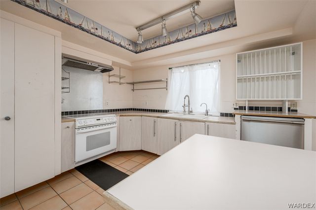 1049 Terrace Drive, Bullhead City, AZ 86442