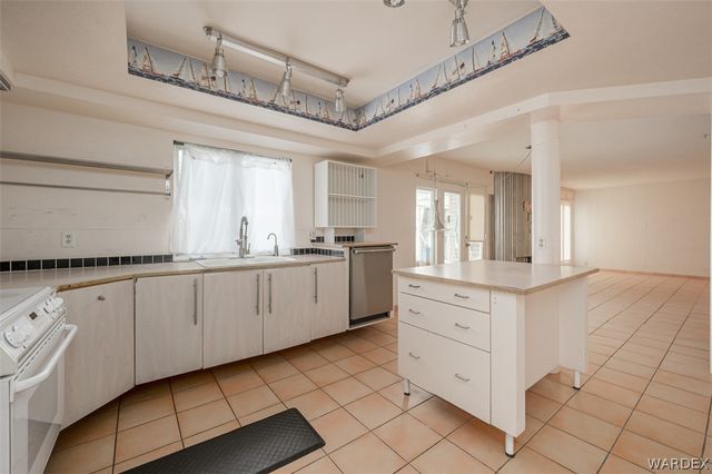 1049 Terrace Drive, Bullhead City, AZ 86442