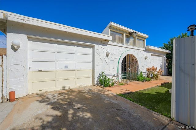 1049 Terrace Drive, Bullhead City, AZ 86442